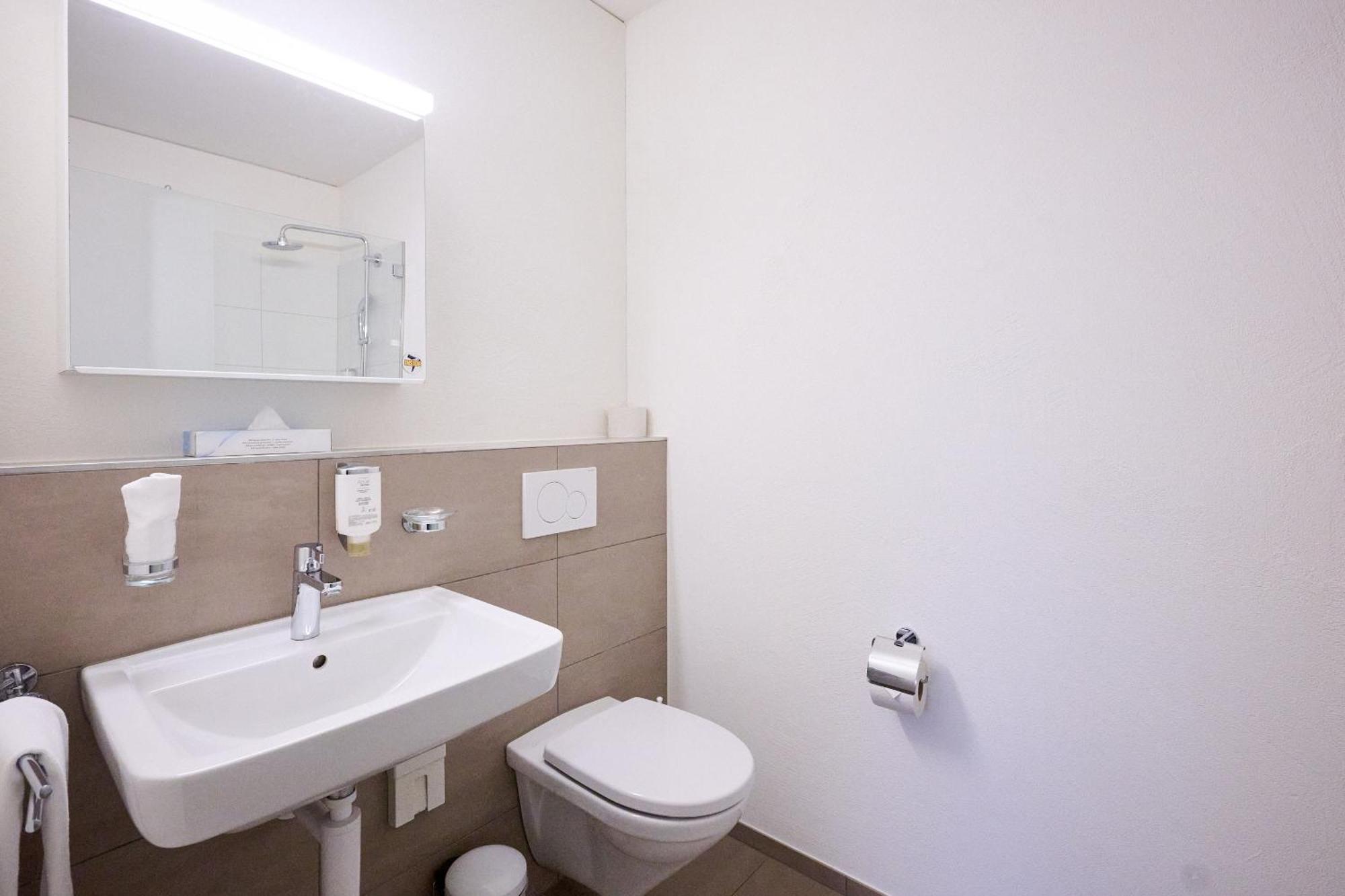 Hotel Am Kreisel Self-Check-In By Smart Hotels Lachen Extérieur photo